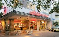 MOON café　ムーンカフェ【外のテラス席は、ワンちゃん同伴OK☆】≪★☆求人情報あり☆★≫～本牧・山手～